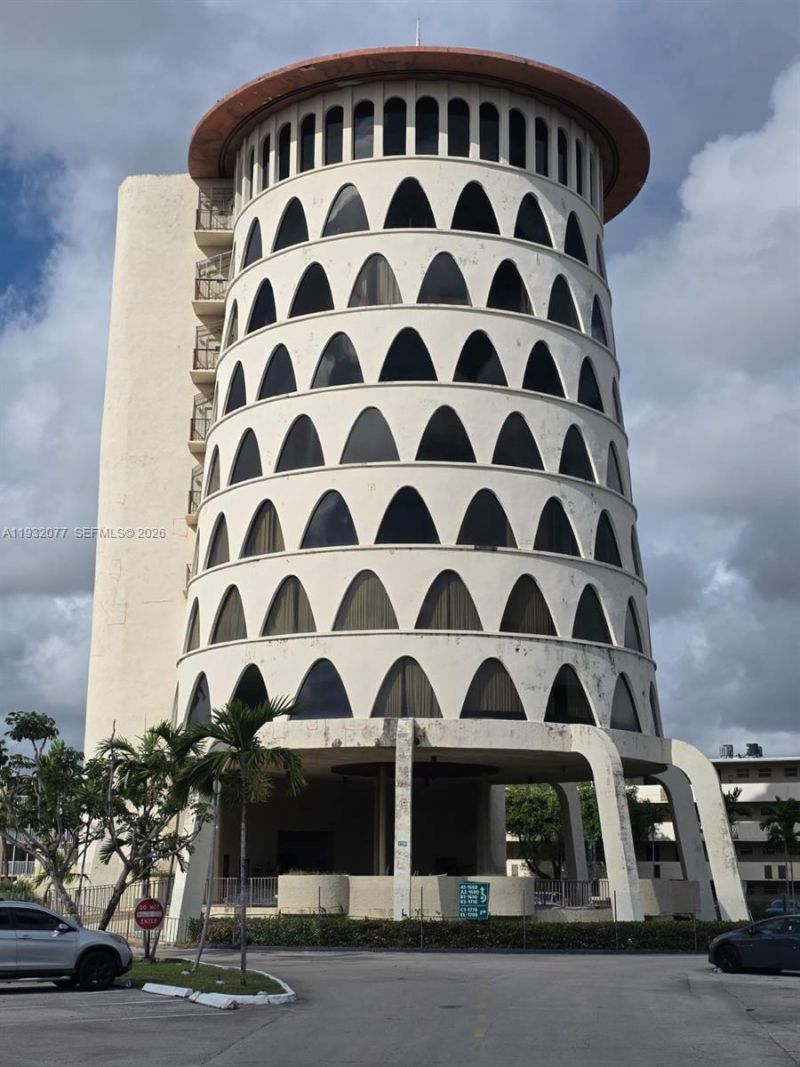 1710 NE 191st St, Unit 209-3, Miami, FL 33179 Photo