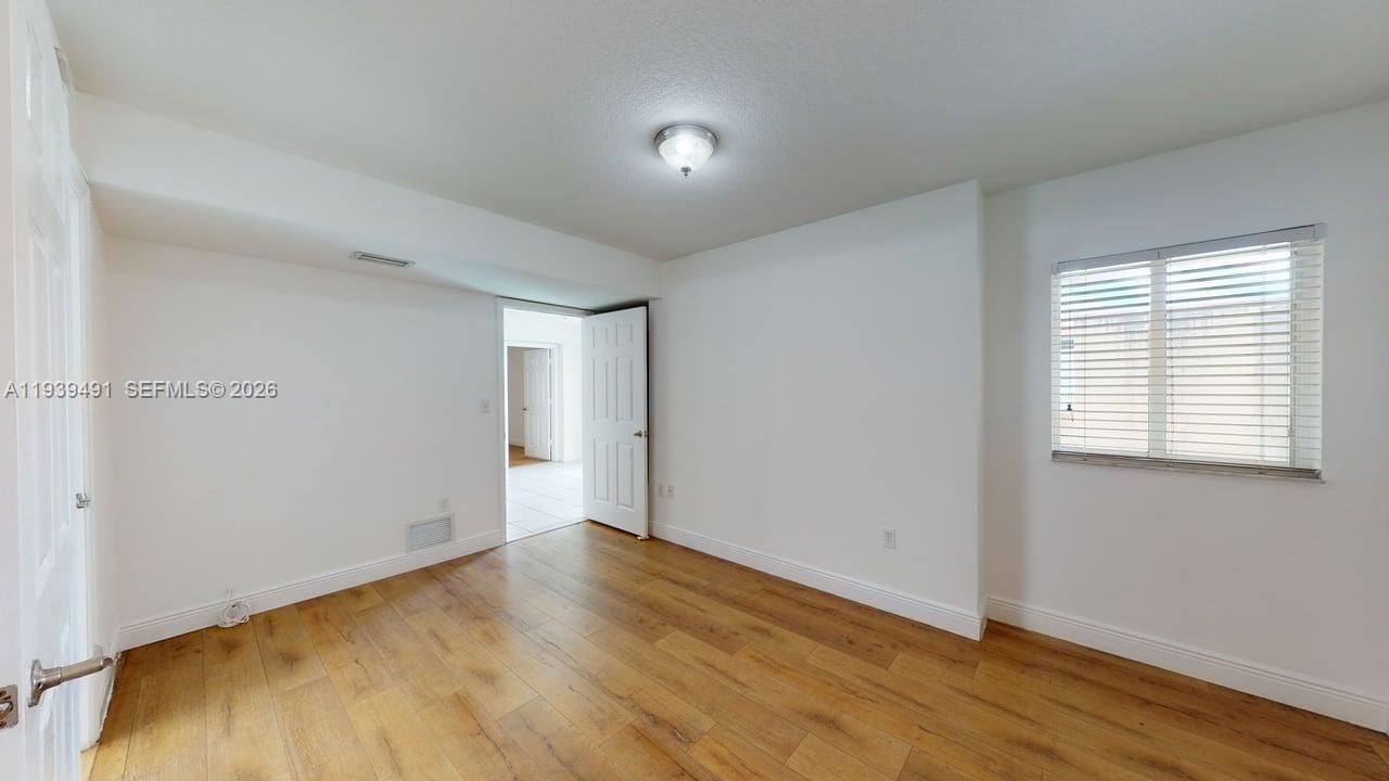 2415 NW 16th St Rd, Unit 410-1, Miami, FL 33125 Photo