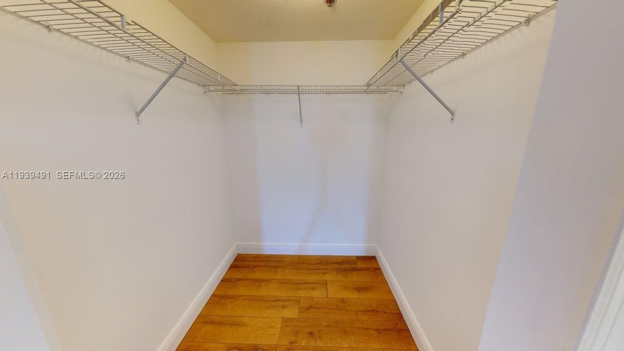 2415 NW 16th St Rd, Unit 410-1, Miami, FL 33125 Photo