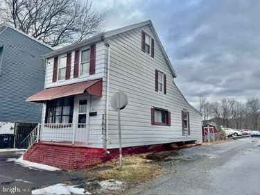 100 N JOHN STREET, GIRARDVILLE, PA 17935
