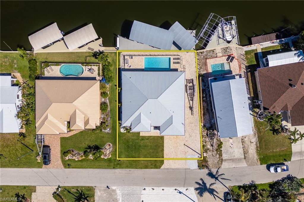 3632 Emerald Ave, Saint James City, FL 33956 Photo