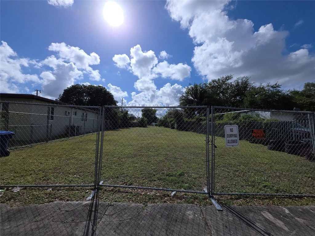 1810 NW 84th Street, Miami, FL 33147 Photo