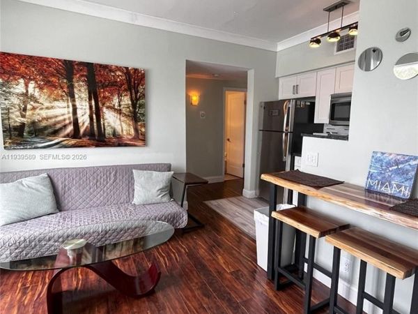 1320 Drexel ave, Unit 301, Miami Beach, FL 33139