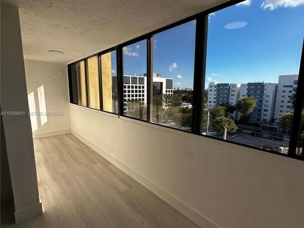 5055 NW 7th St, Unit 801, Miami, FL 33126