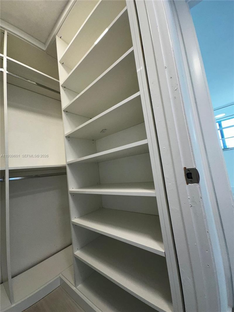 5055 NW 7th St, Unit 801, Miami, FL 33126 Photo