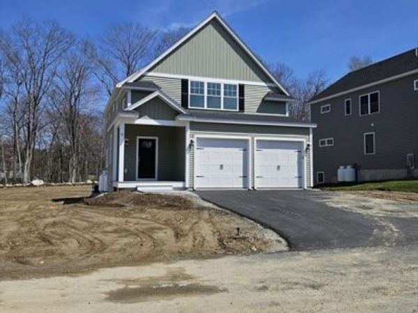 9 Gaskins Ln, Ayer, MA 01432