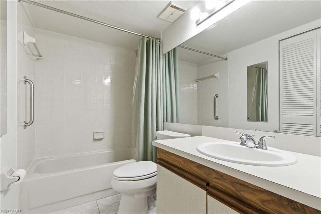 228 Fox Glen Dr, Unit 3205, Naples, FL 34104 Photo