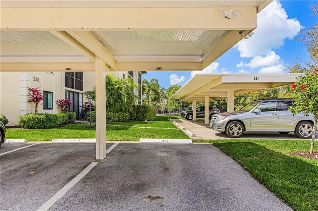 228 Fox Glen Dr, Unit 3205, Naples, FL 34104 Photo
