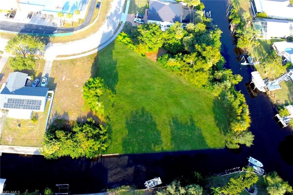 941 Iris Dr , North Fort Myers, FL 33903 Photo