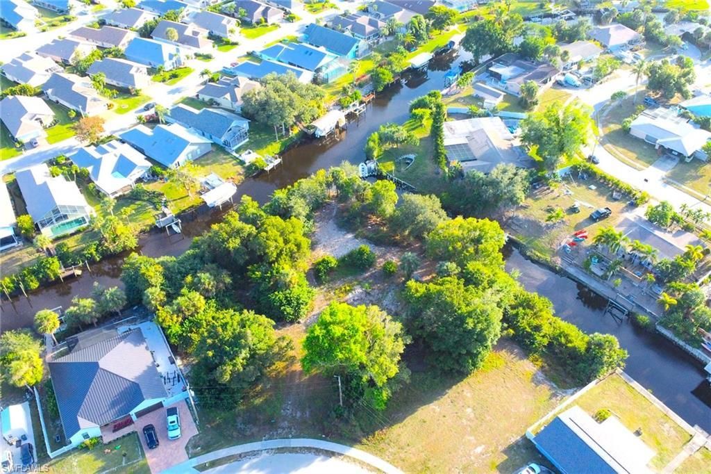 941 Iris Dr , North Fort Myers, FL 33903 Photo