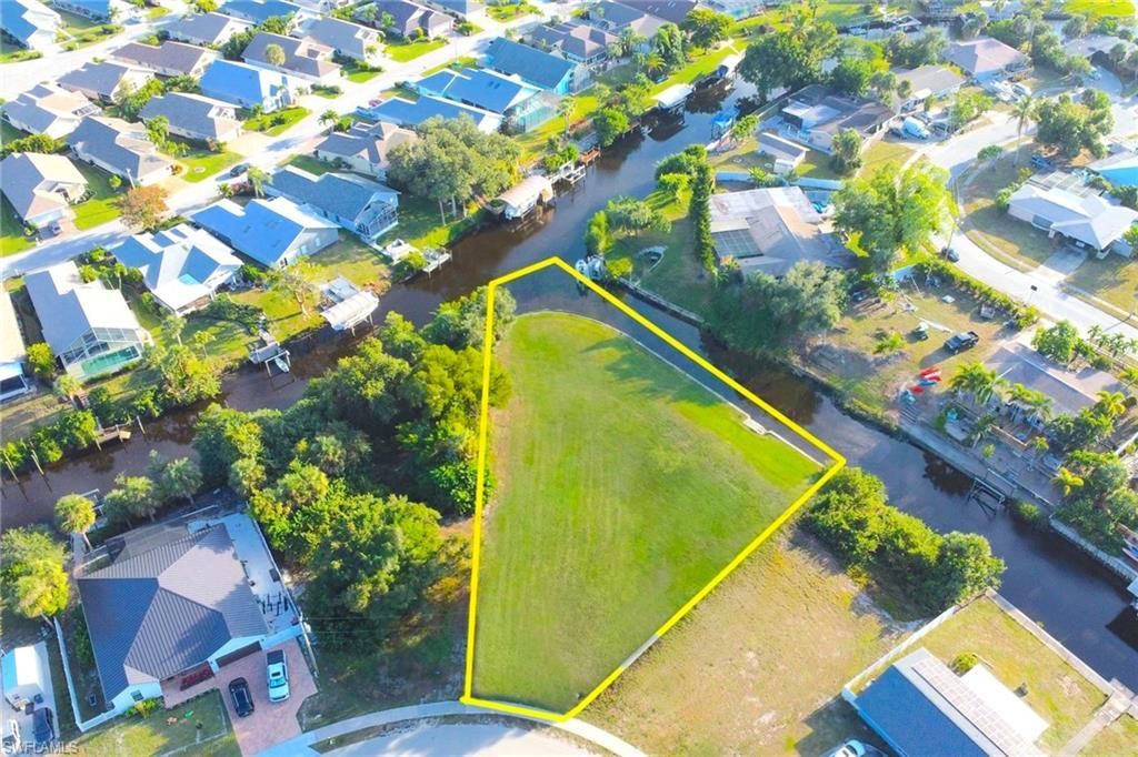 941 Iris Dr , North Fort Myers, FL 33903 Photo