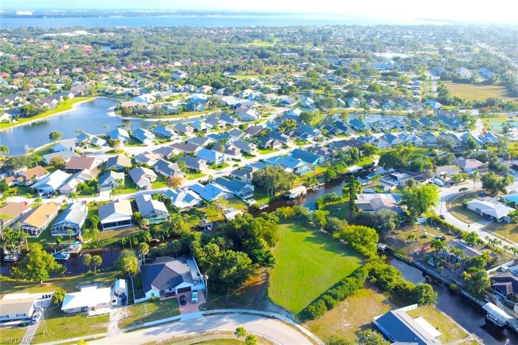 941 Iris Dr , North Fort Myers, FL 33903 Photo