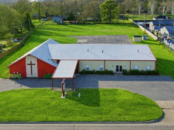 11710 S Memorial Drive , Bixby, OK 74008