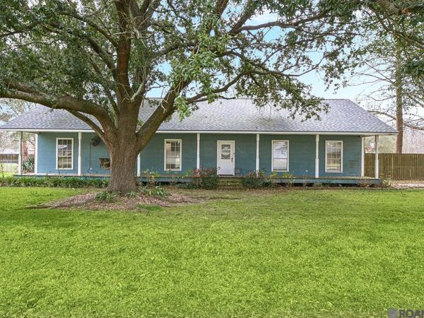 3312 Younger Dr, Addis, LA 70710