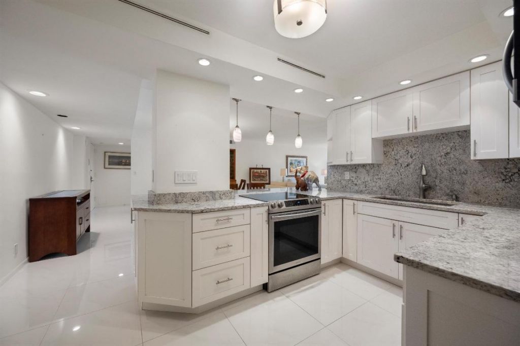 3250 S Ocean Boulevard, Unit 401s, Palm Beach, FL 33480 Photo