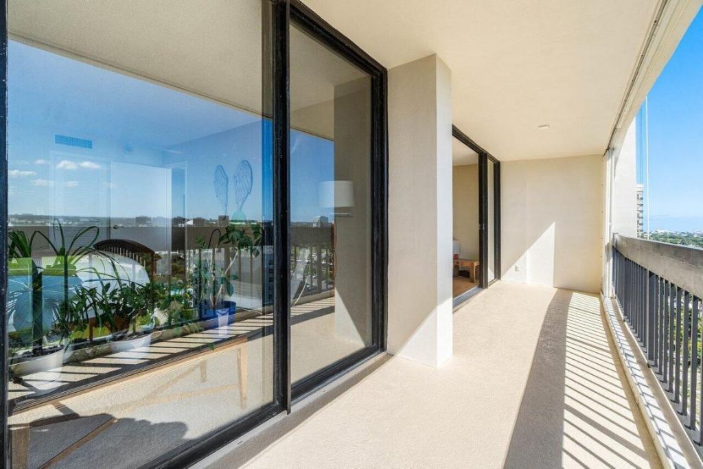 2400 Presidential Way, Unit 1505, West Palm Beach, FL 33401 Photo