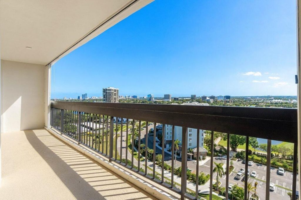 2400 Presidential Way, Unit 1505, West Palm Beach, FL 33401 Photo