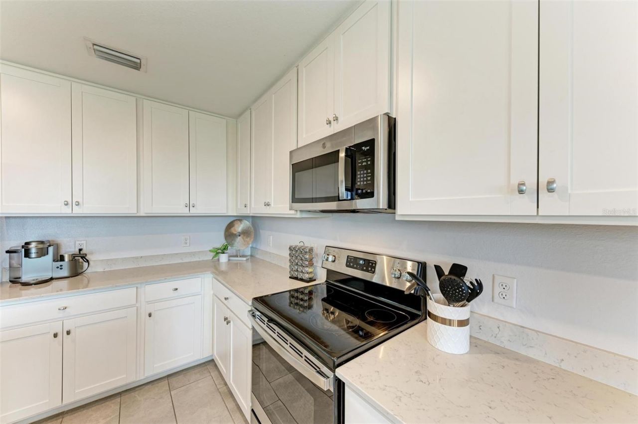 17902 Gawthrop Drive, Unit 307, Lakewood Ranch, FL 34211 Photo