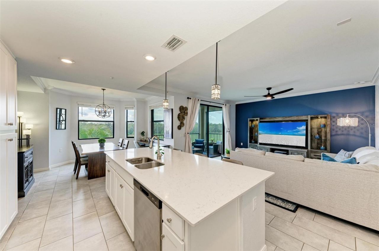 17902 Gawthrop Drive, Unit 307, Lakewood Ranch, FL 34211 Photo