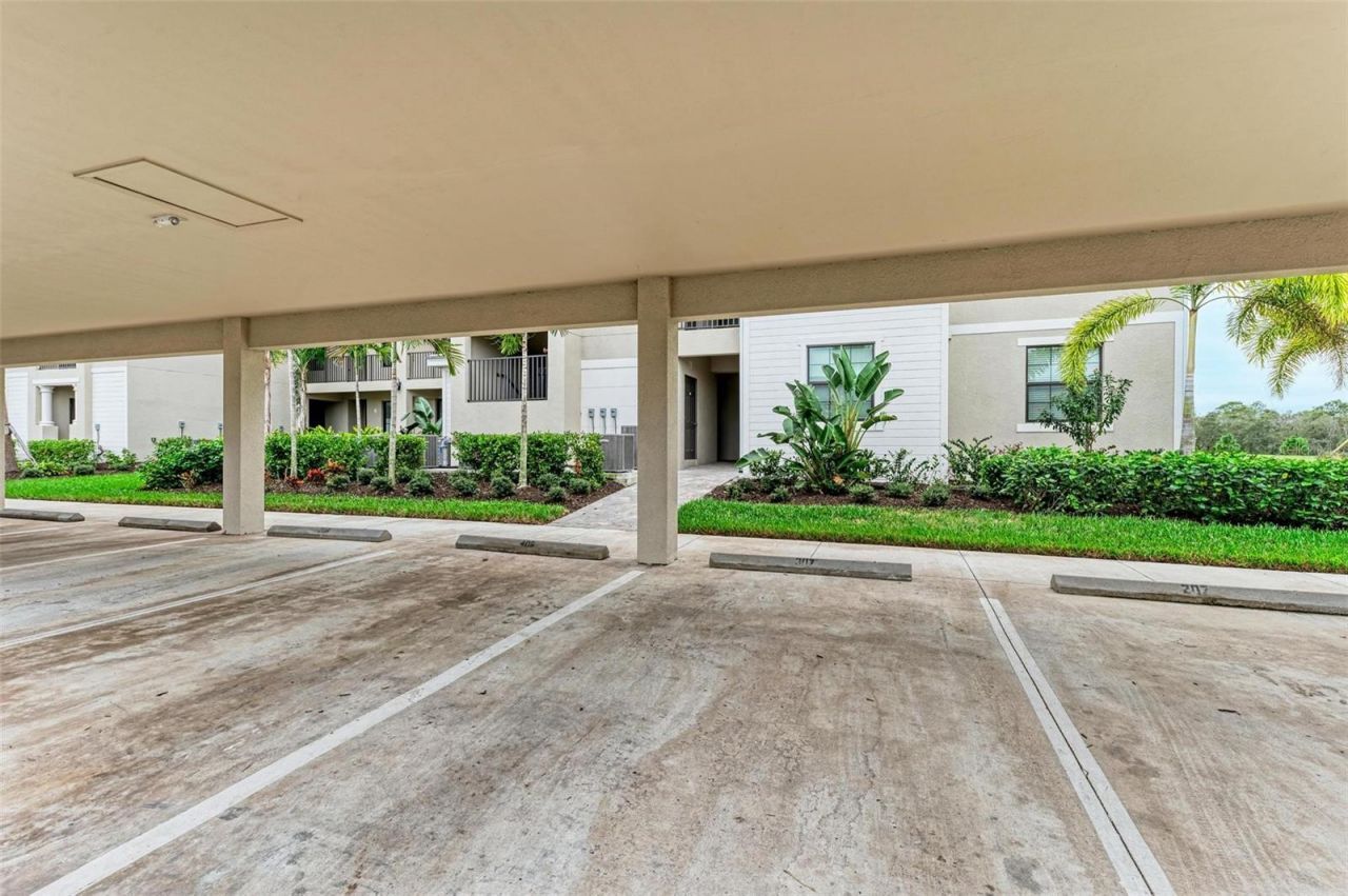 17902 Gawthrop Drive, Unit 307, Lakewood Ranch, FL 34211 Photo