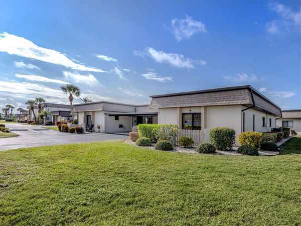 1704 LAKESIDE DRIVE, Unit 1708B, VENICE, FL 34293