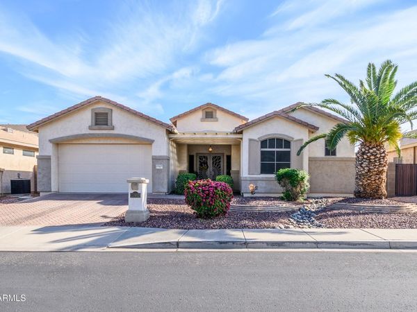 17917 N CANAL Drive, Surprise, AZ 85374