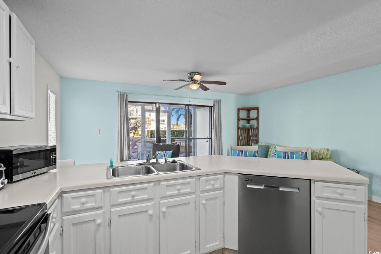 1890 Colony Dr. Photo 14