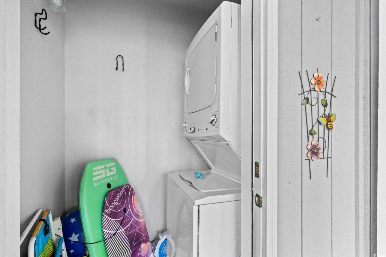 1890 Colony Dr. Photo 22