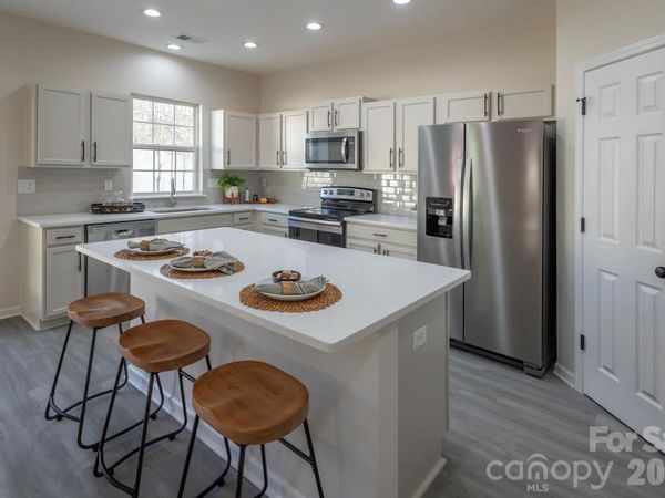 10631 Atkins Ridge Drive, Charlotte, NC 28213