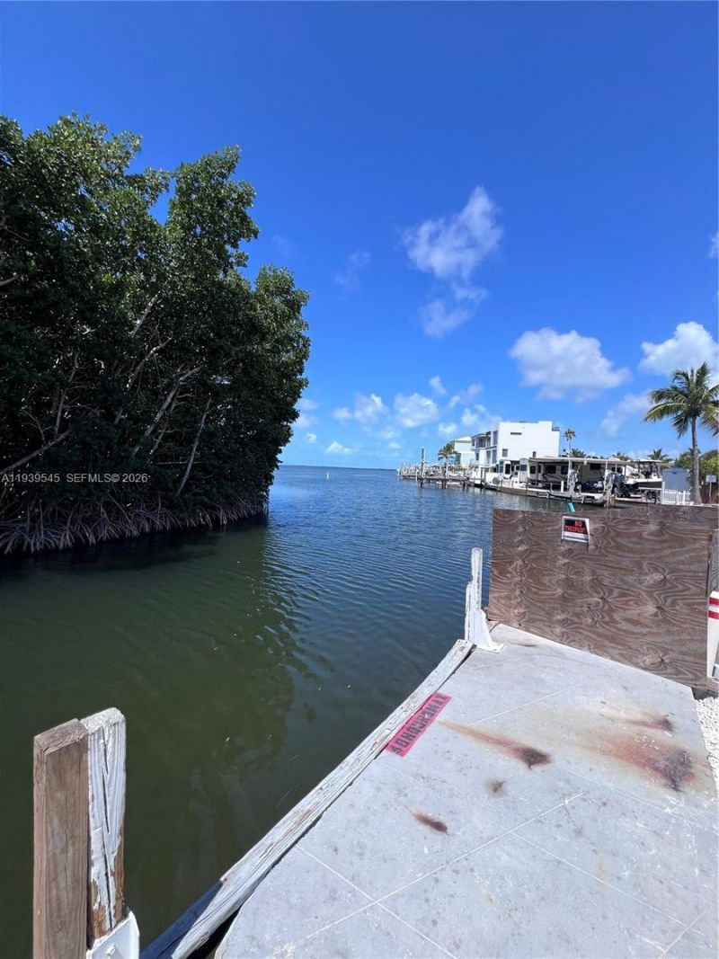 325 Calusa St , Unit 5, Key Largo, FL 33037 Photo
