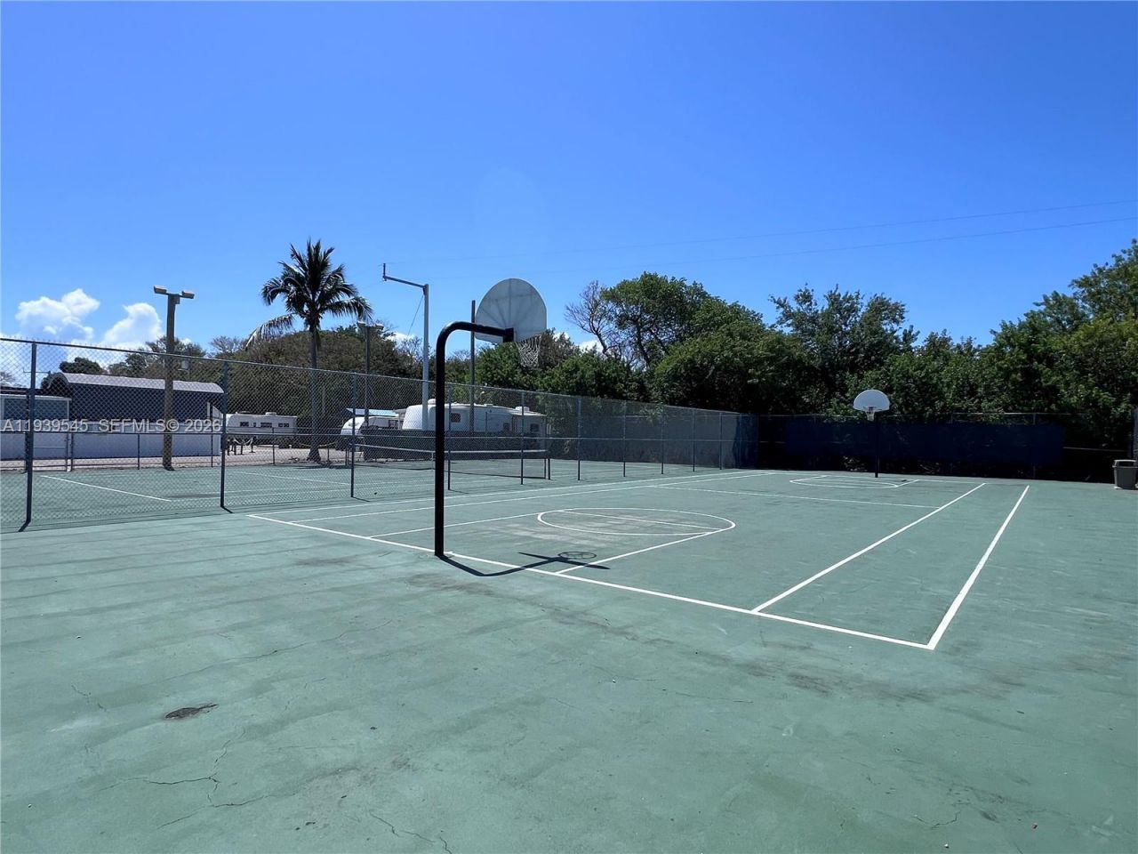 325 Calusa St , Unit 5, Key Largo, FL 33037 Photo