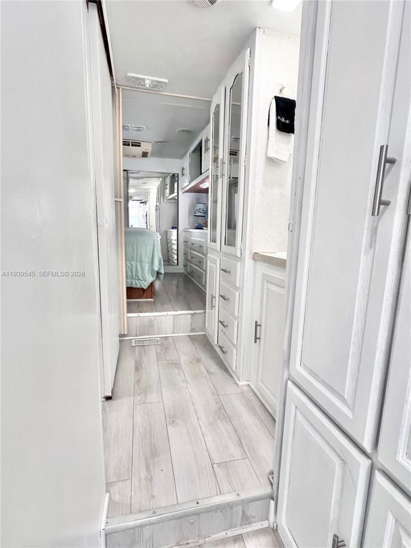 325 Calusa St , Unit 5, Key Largo, FL 33037 Photo