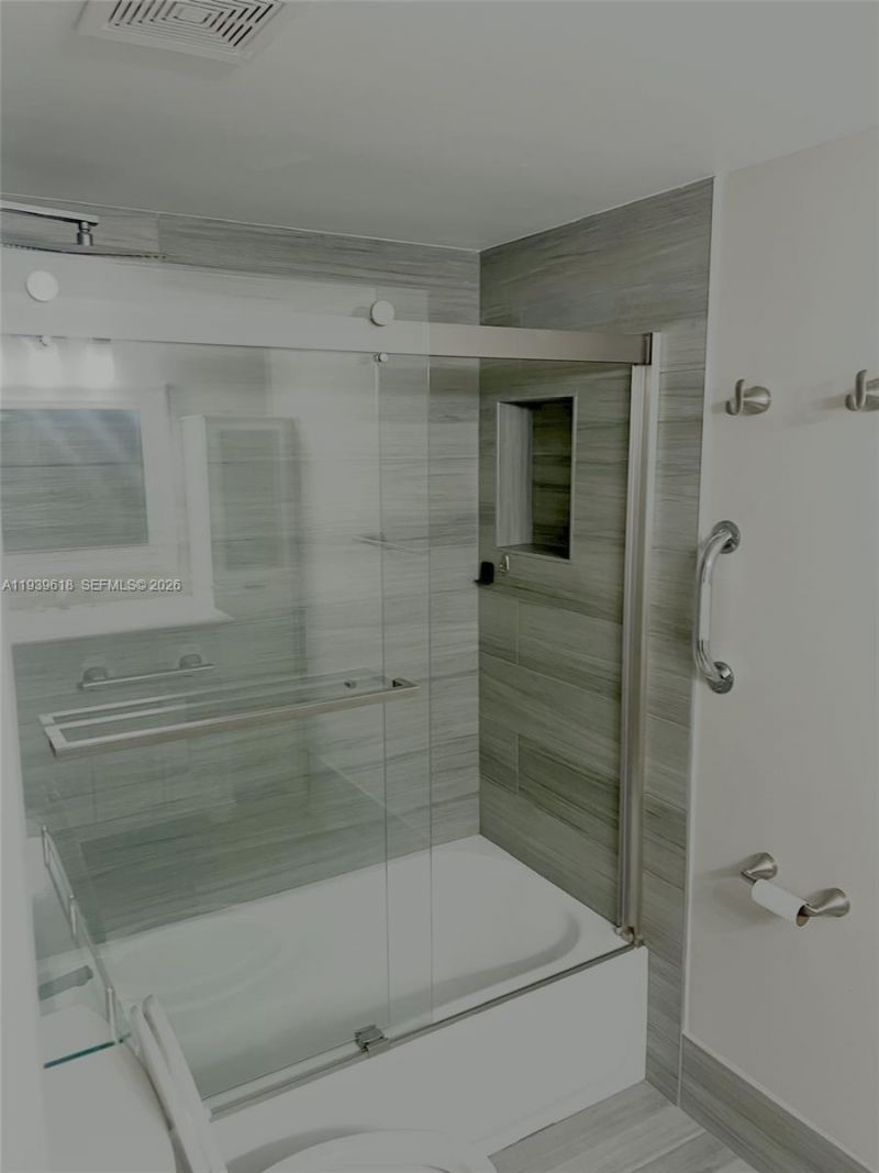 2711 Ocean Club Blvd, Unit 207, Hollywood, FL 33019 Photo