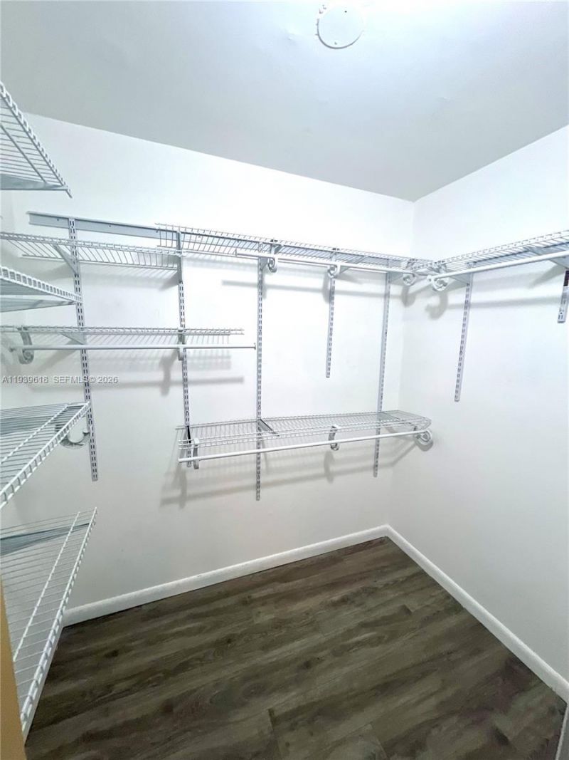 2711 Ocean Club Blvd, Unit 207, Hollywood, FL 33019 Photo