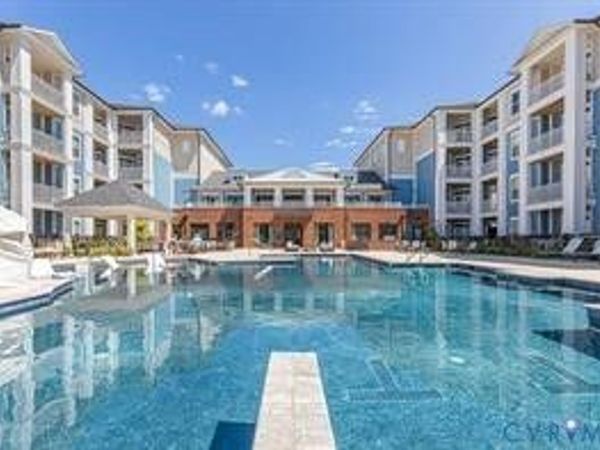 10525 Stony Bluff Drive, Unit 103, Ashland, VA 23005