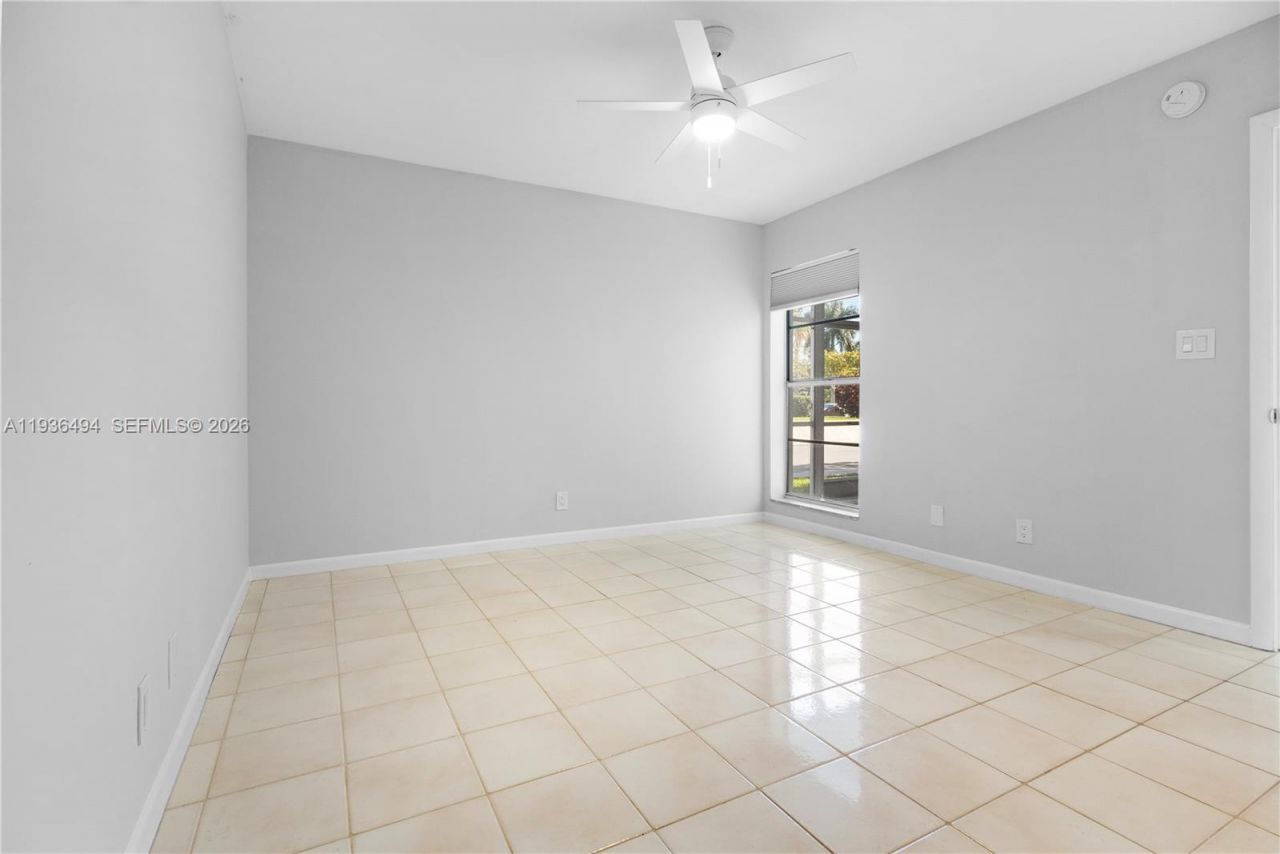 3040 NE 16th Ave , Unit 104, Oakland Park, FL 33334 Photo
