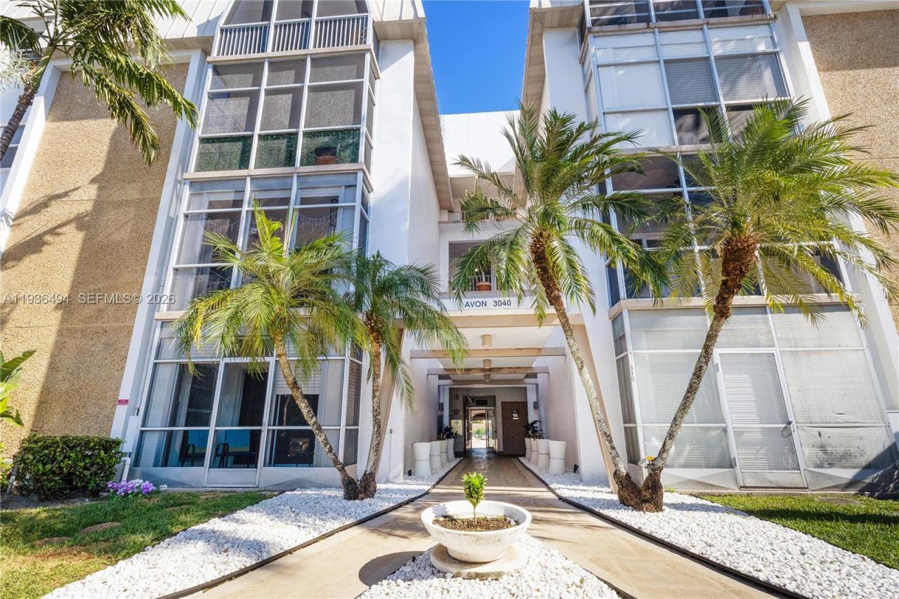 3040 NE 16th Ave , Unit 104, Oakland Park, FL 33334 Photo