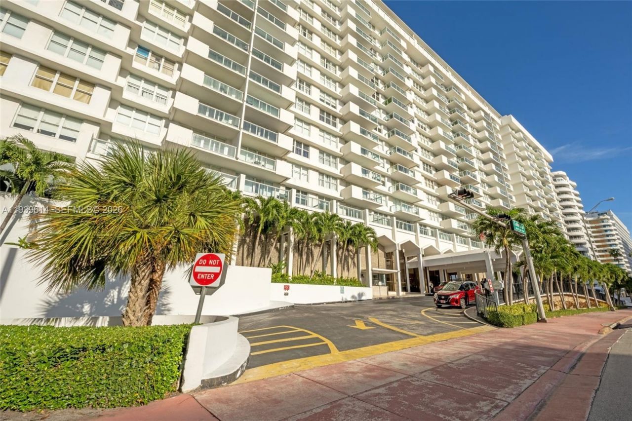 5601 Collins Ave, Unit 1618, Miami Beach, FL 33140 Photo