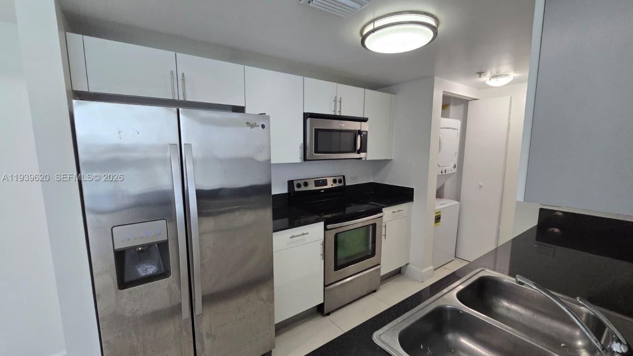 1871 NW S River Dr, Unit 1506, Miami, FL 33125 Photo