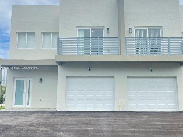 116 NW 10th St, Unit B, Hallandale Beach, FL 33009