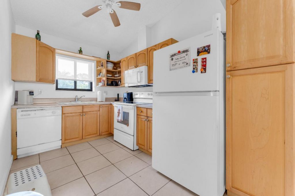 2800 Palmwood Terrace, Unit 2190, Boca Raton, FL 33431 Photo