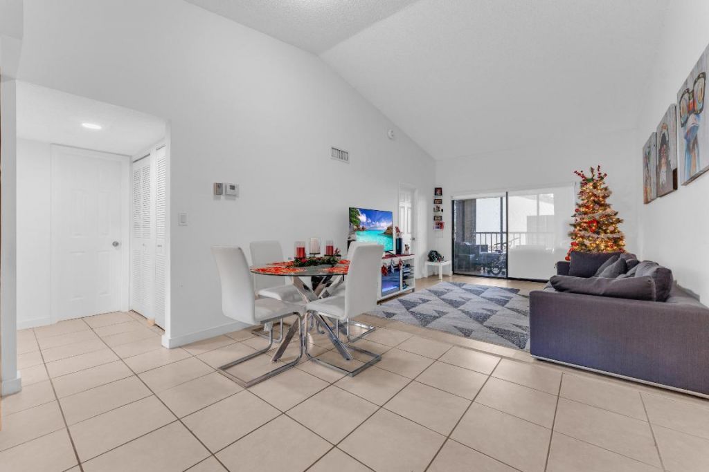 2800 Palmwood Terrace, Unit 2190, Boca Raton, FL 33431 Photo