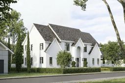 558 Center Street photo 4