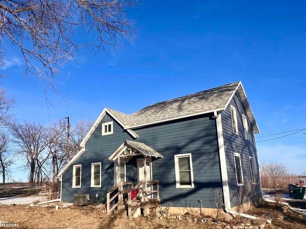 495 Wren Avenue, Ackley, IA 50601