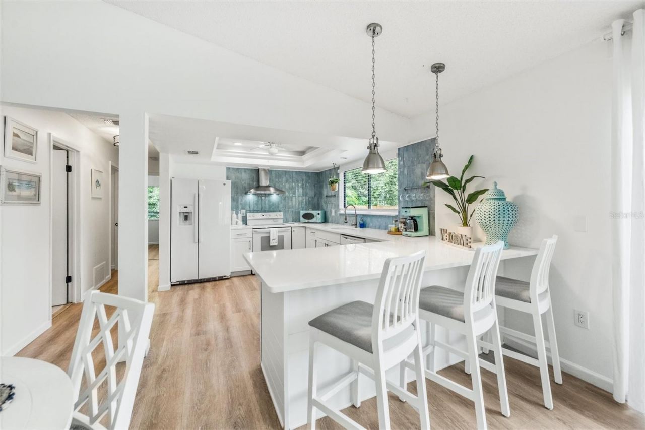 2911 Woodpine Court, Sarasota, FL 34231 Photo