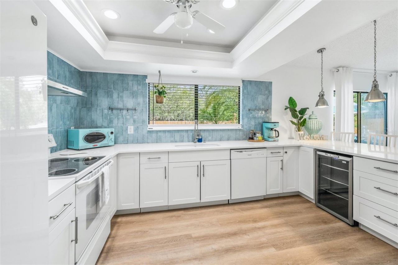 2911 Woodpine Court, Sarasota, FL 34231 Photo