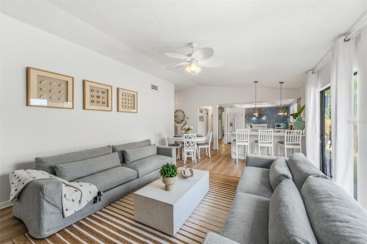 2911 Woodpine Court, Sarasota, FL 34231 Photo