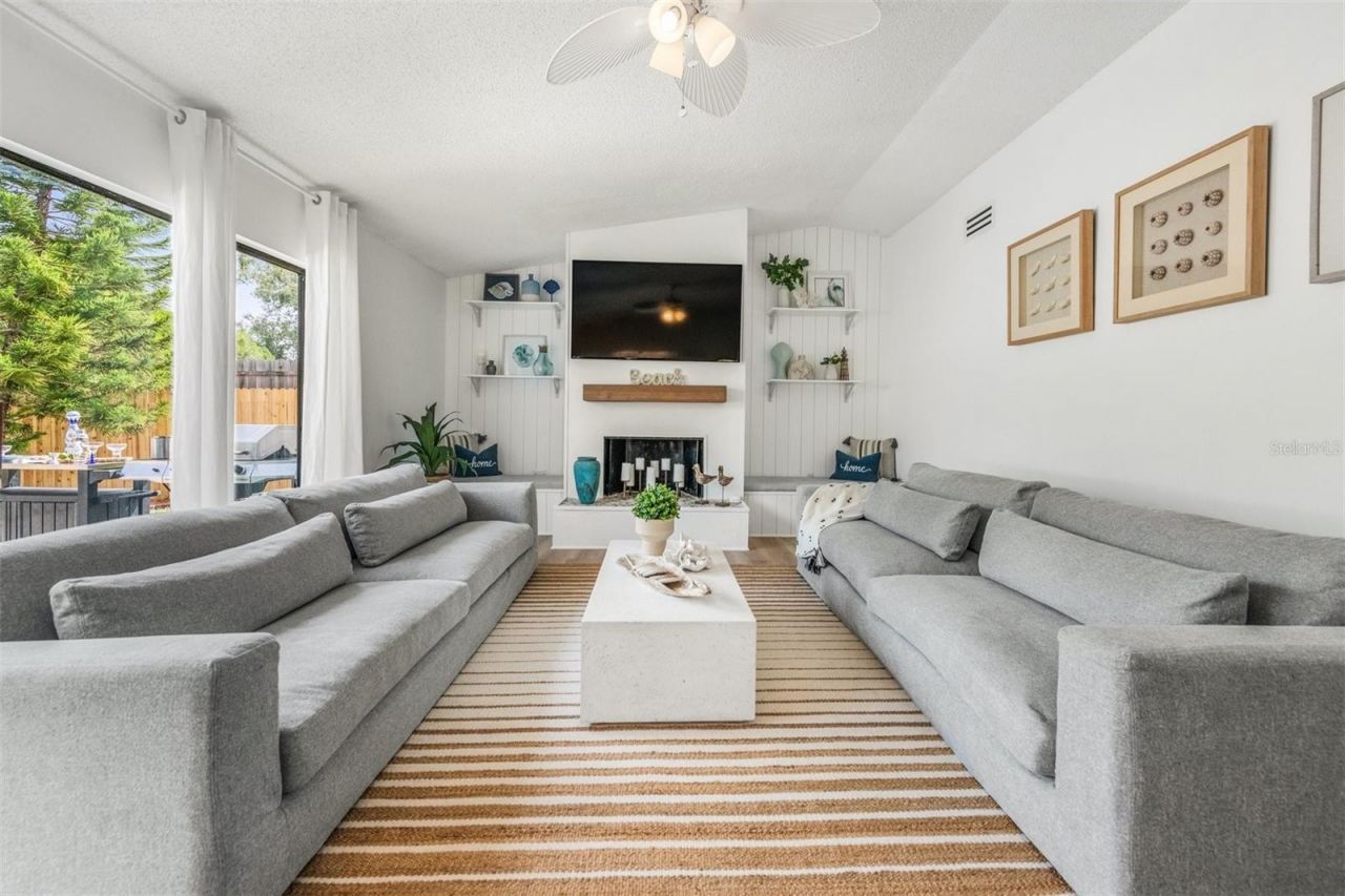 2911 Woodpine Court, Sarasota, FL 34231 Photo