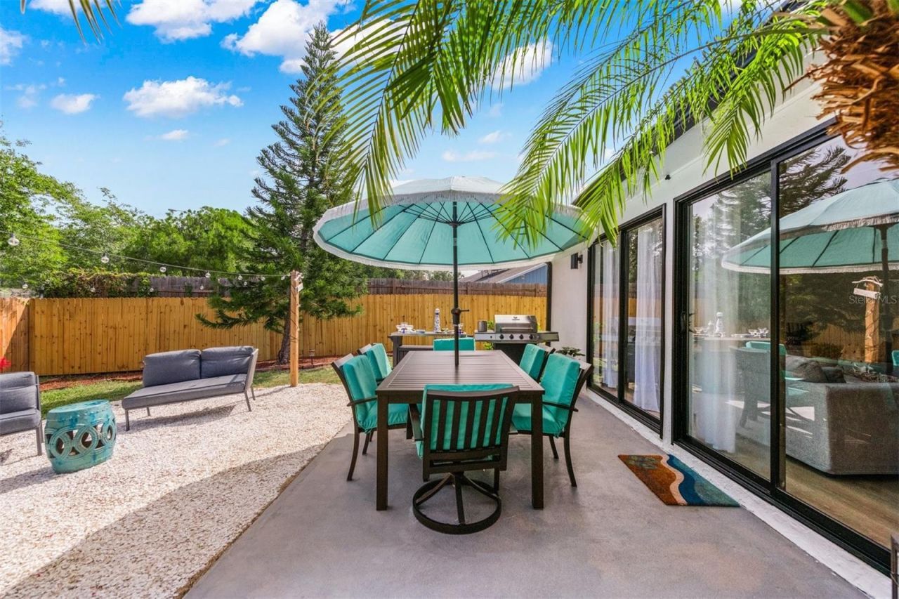 2911 Woodpine Court, Sarasota, FL 34231 Photo