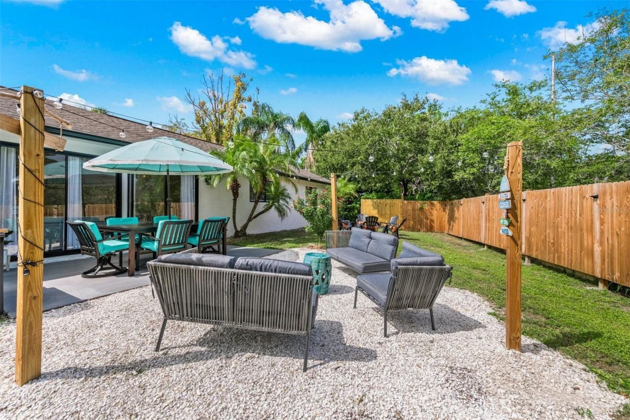 2911 Woodpine Court, Sarasota, FL 34231 Photo
